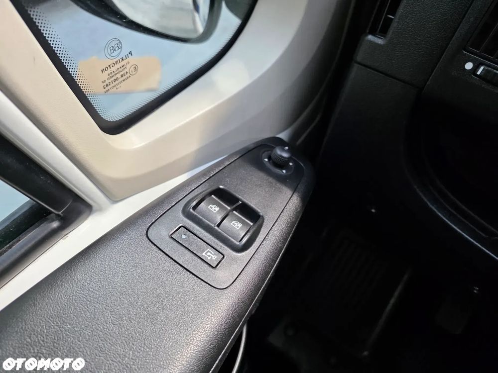 Peugeot Boxer L2H2 Ambulans - 18