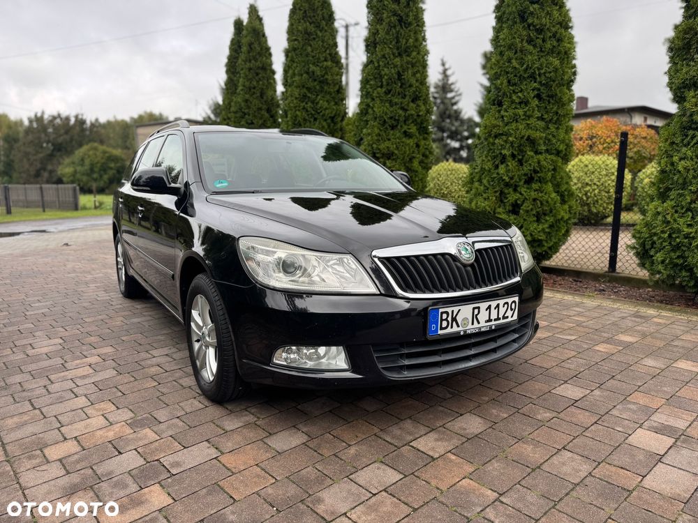 Skoda Octavia Combi 1.6 TDI DPF Ambiente - 1