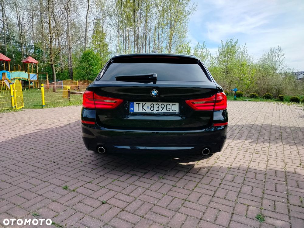 BMW Seria 5 520d xDrive Sport - 6