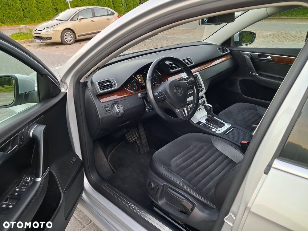 Volkswagen Passat 3.6 V6 4Motion DSG Exclusive - 10