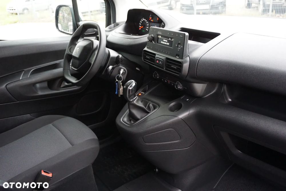 Peugeot PARTNER - 17
