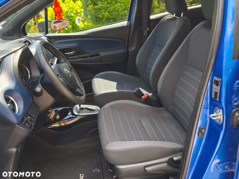 Toyota Yaris Hybrid 100 Premium EU6 - 30