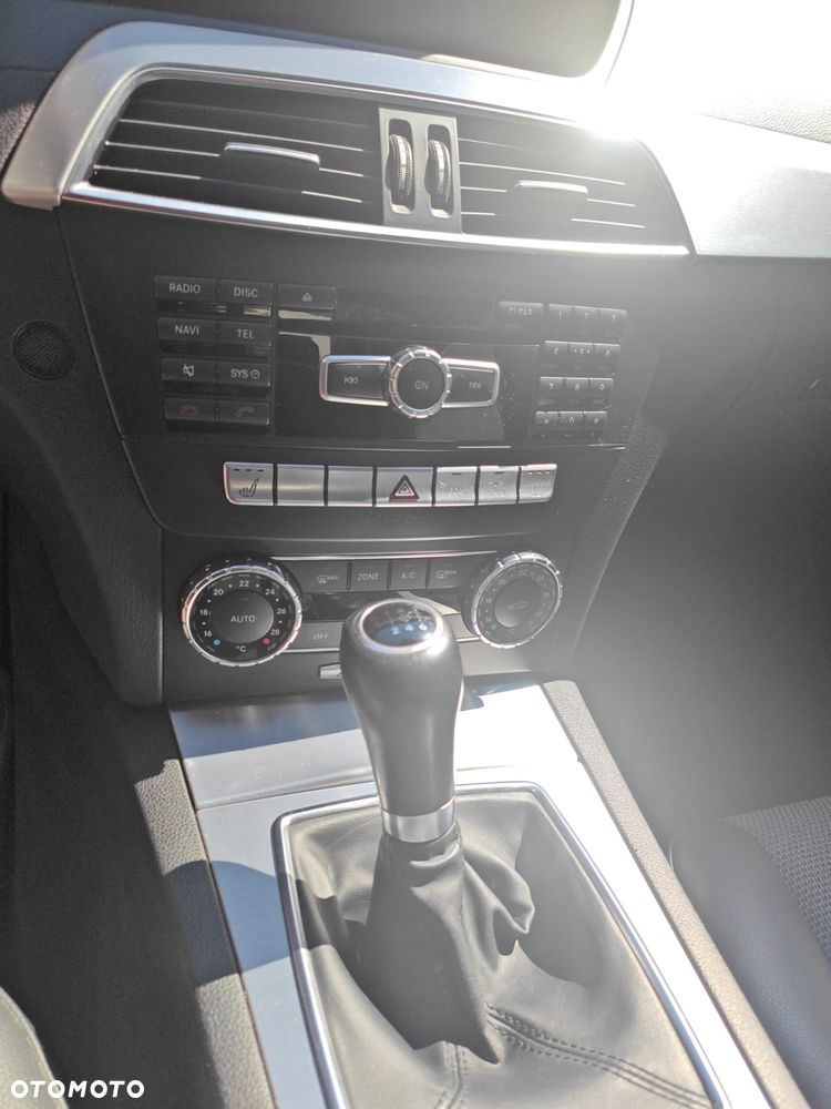 Mercedes-Benz Klasa C 200 CDI BlueEff Classic - 11