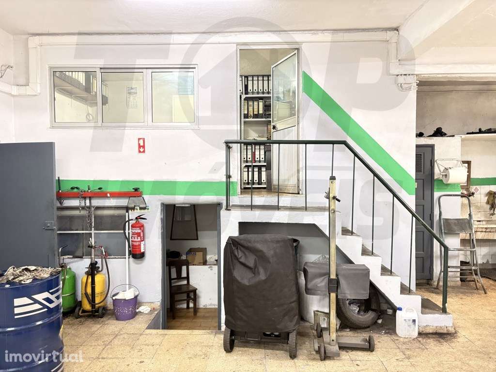 Oficina Chave na Mão - pronto a faturar com 2 portões no centro ama... - Grande imagem: 4/10