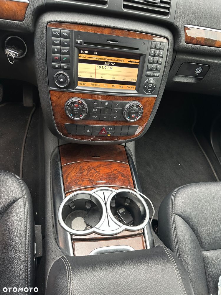 Mercedes-Benz Klasa R 350 CDI L 4Matic 7G-TRONIC DPF - 19