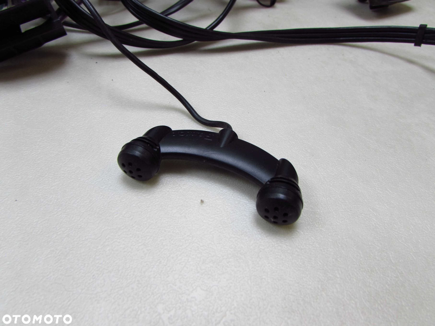 PARROT MKi9200 ZESTAW GLOSNOMOWIACY KPL 2 TELEFONY - 7