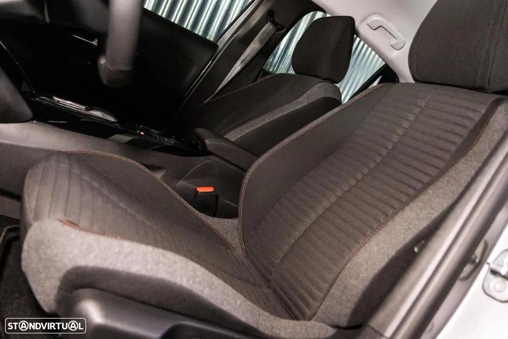 Peugeot e-208 50 kWh Active Pack - 39