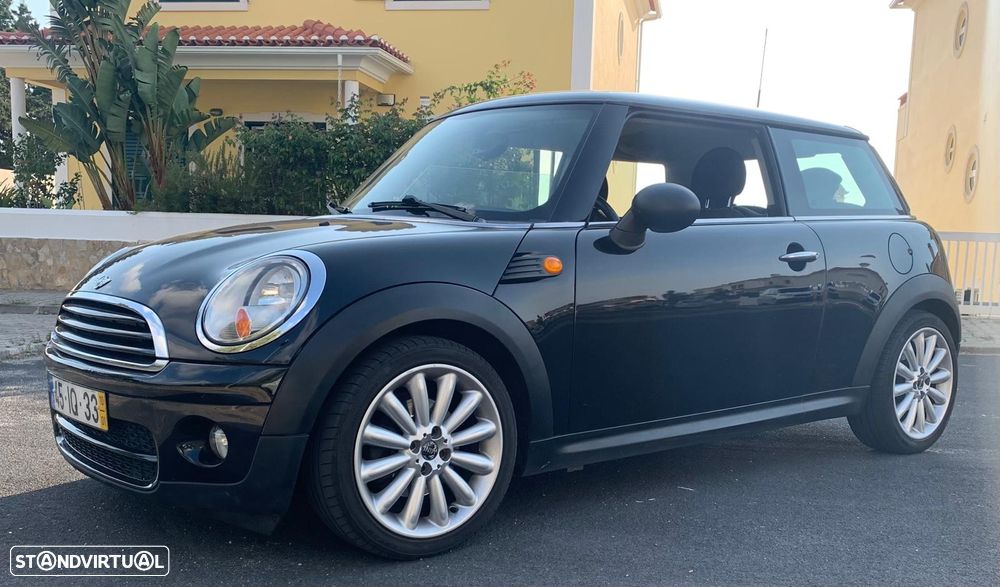 MINI 3 Portas One D - 1