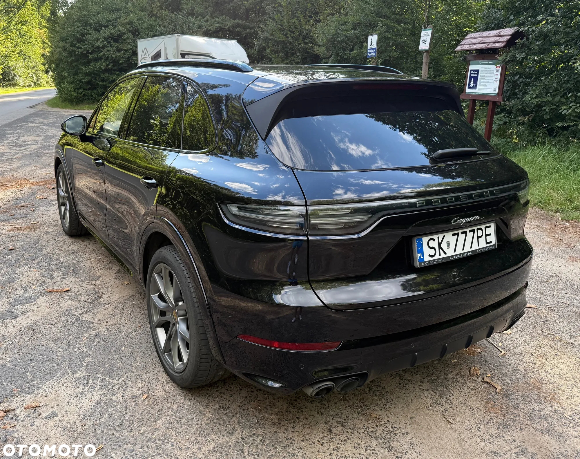 Porsche Cayenne - 4