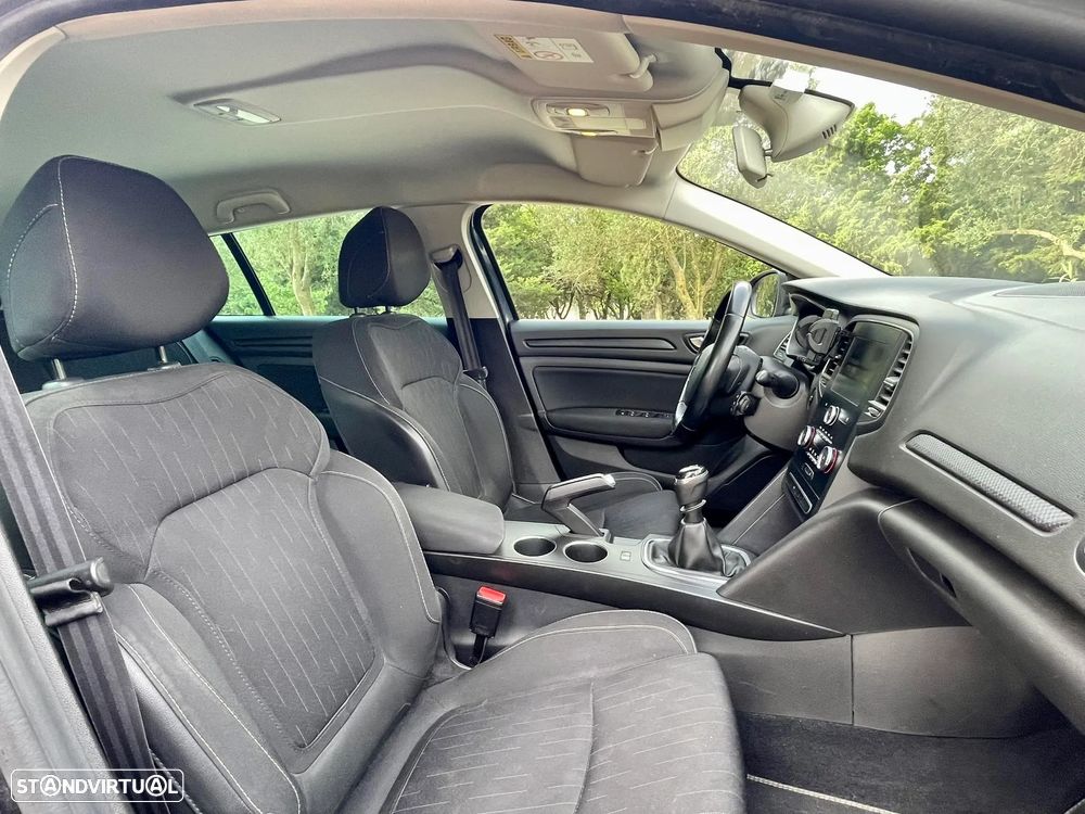 Renault Mégane Sport Tourer 1.5 Blue dCi Limited J17 - 9