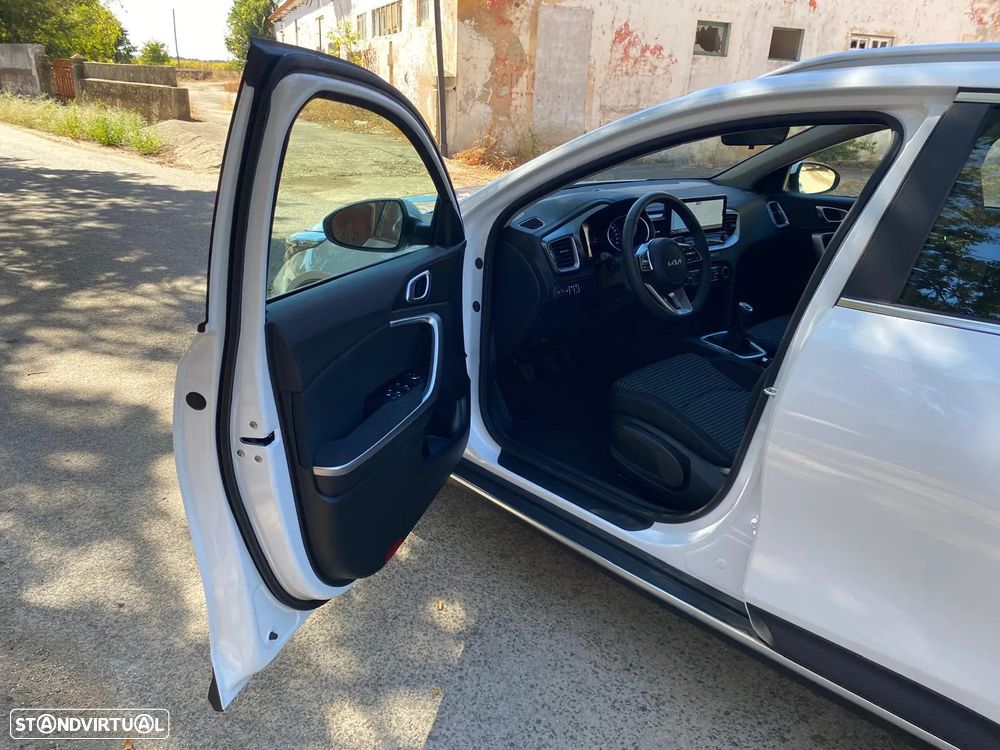 Kia XCeed - 12