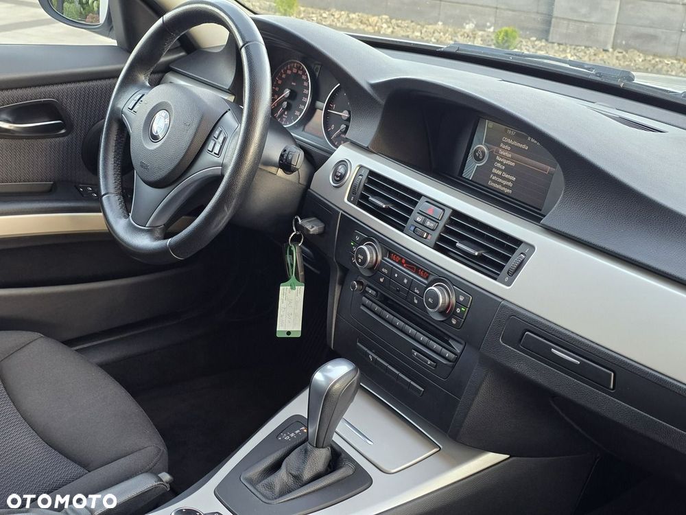 BMW Seria 3 - 18