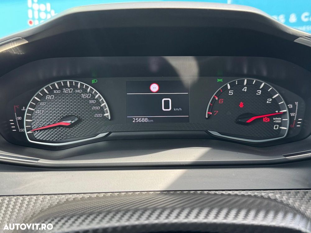 Peugeot 208 1.2 L PureTech STT Active - 6