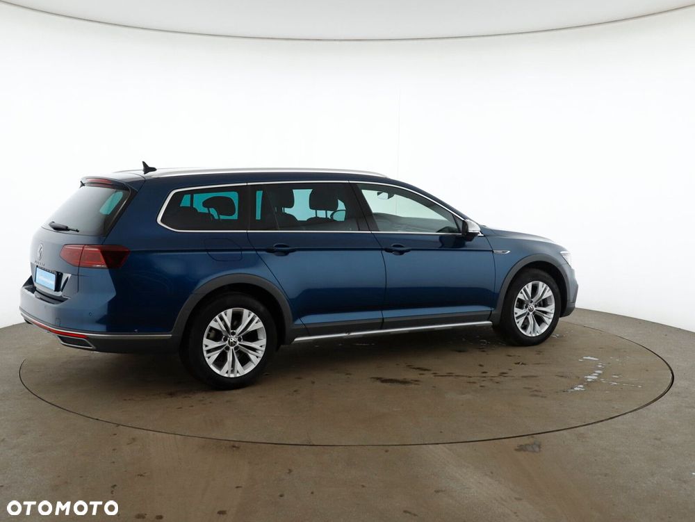 Volkswagen Passat Alltrack - 11