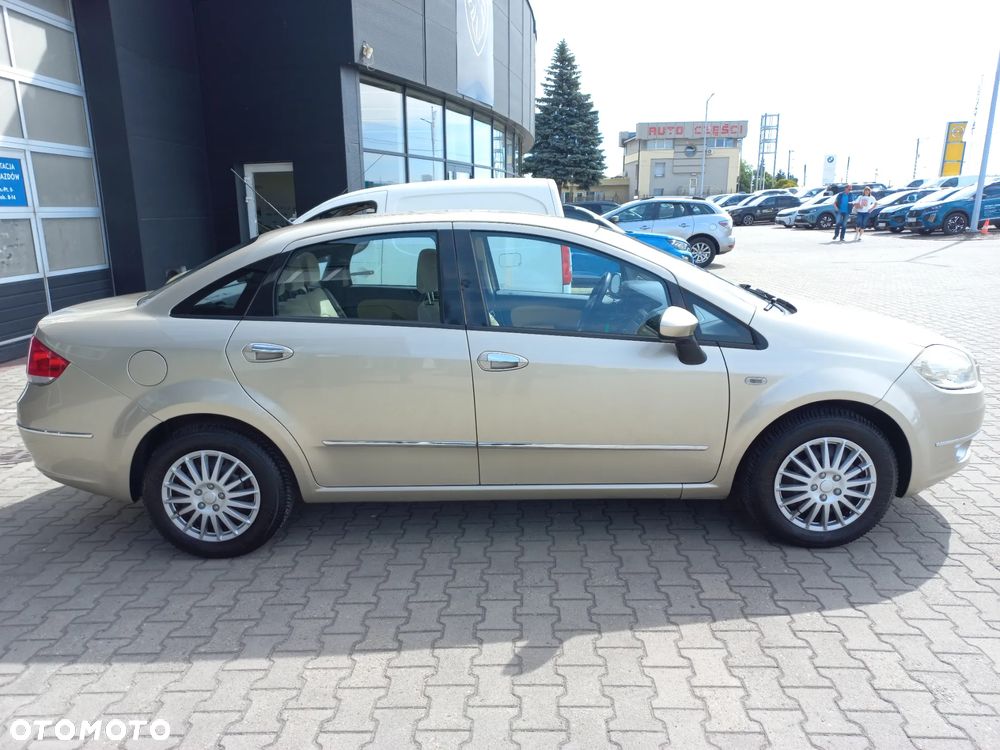 Fiat Linea 1.4 T-Jet 16V Emotion - 9