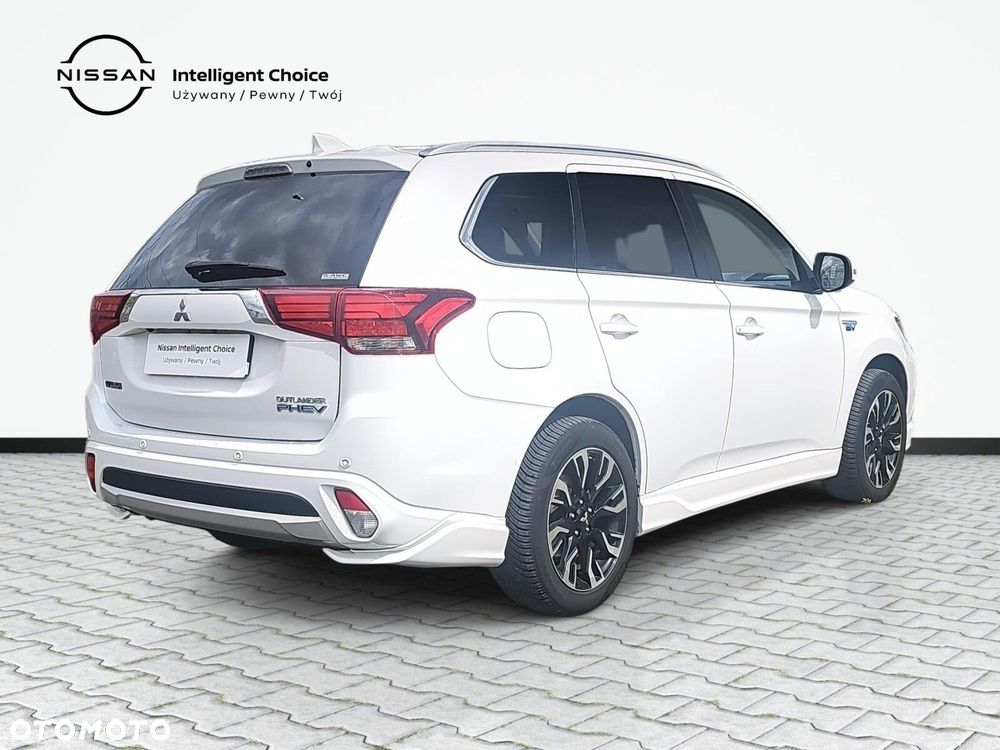 Mitsubishi Outlander - 6