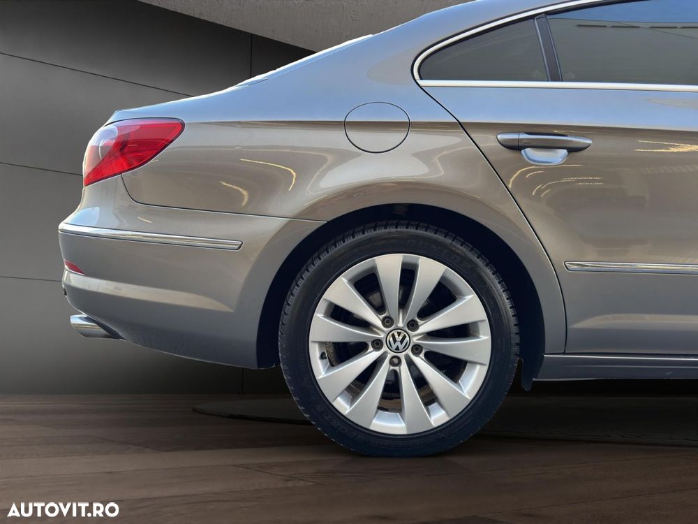 Volkswagen Passat CC - 22