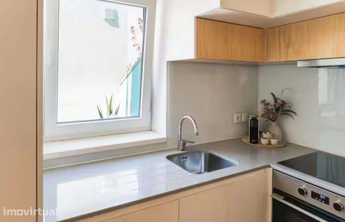 Apartamento T2 com Terraço e Ar Condicionado em Campanhã - Grande imagem: 4/23