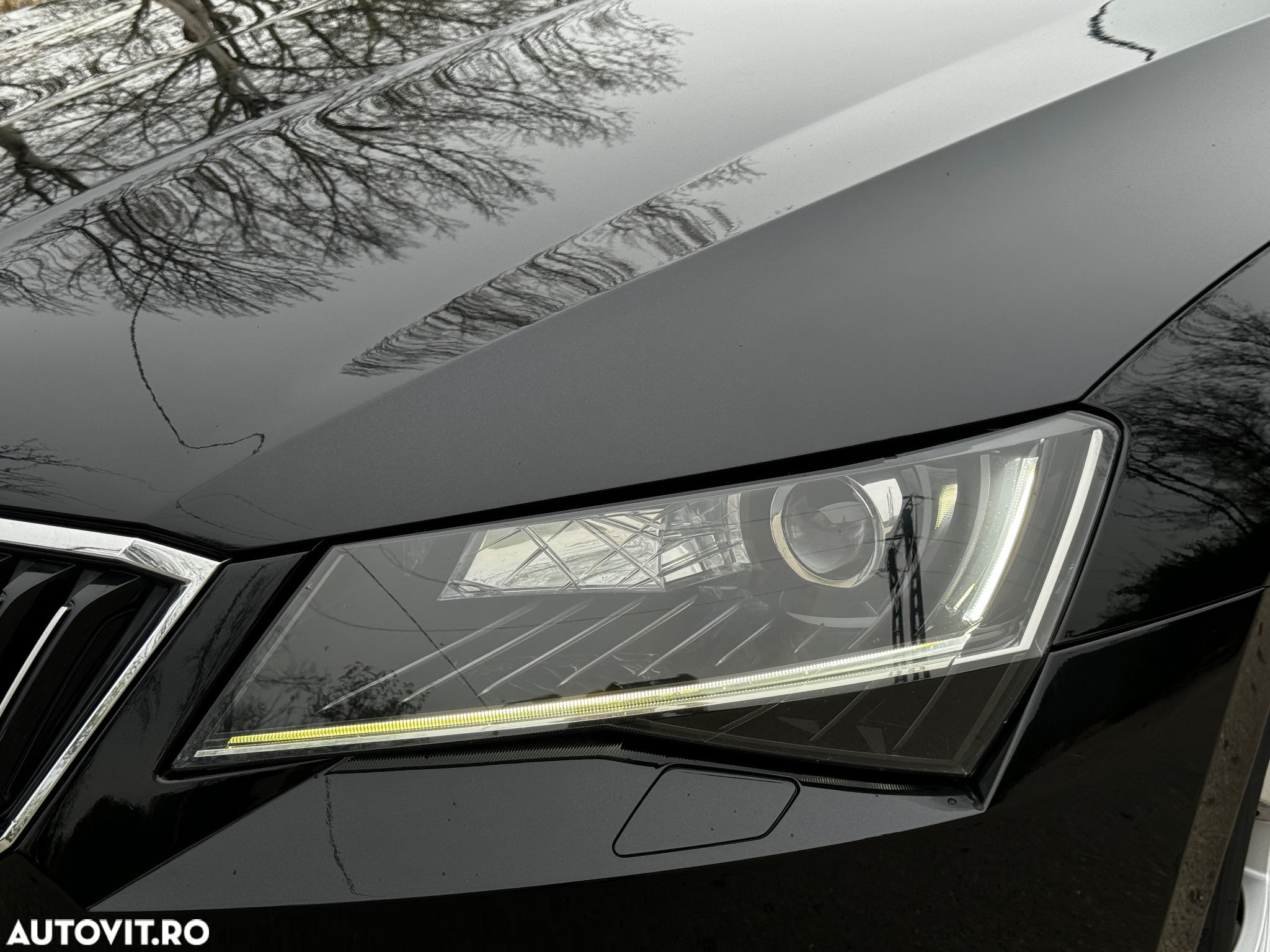Skoda Superb 2.0 TDI DSG Ambition - 17