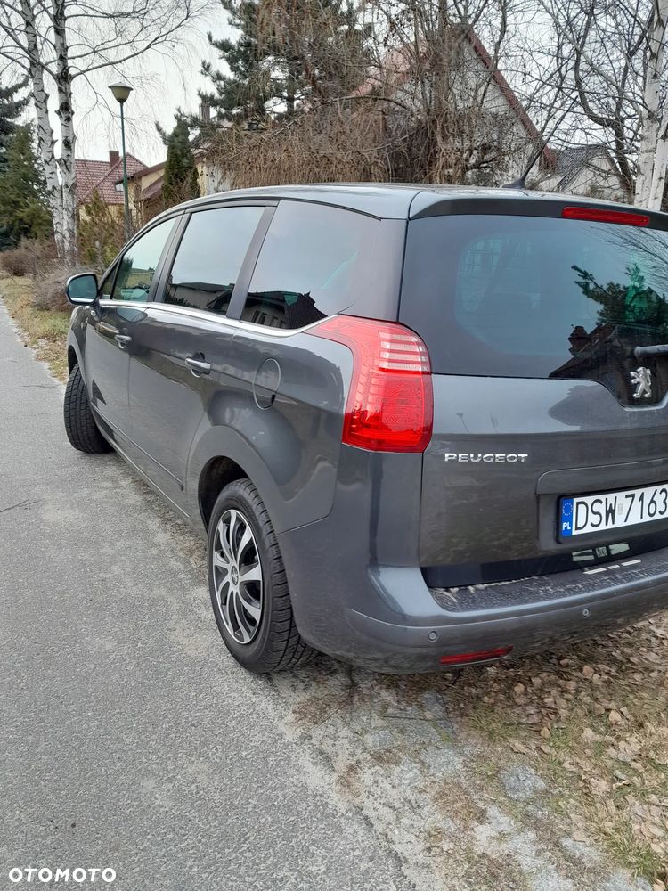 Peugeot 5008 - 15