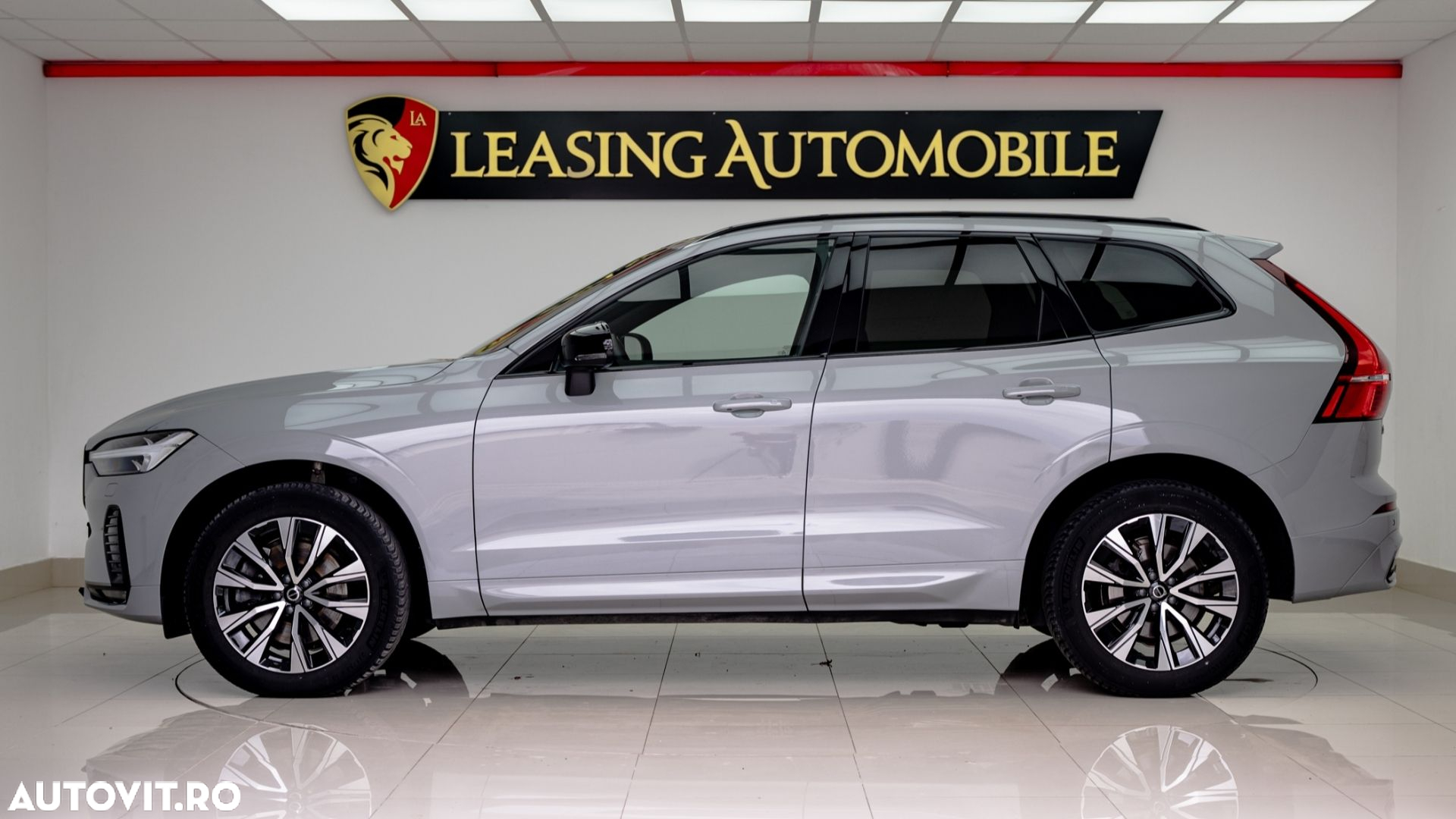 Volvo XC 60 B4 MHEV AT AWD Plus Dark - 7