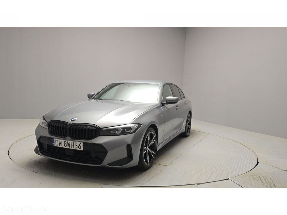 BMW Seria 3 320d xDrive mHEV M Sport - 8
