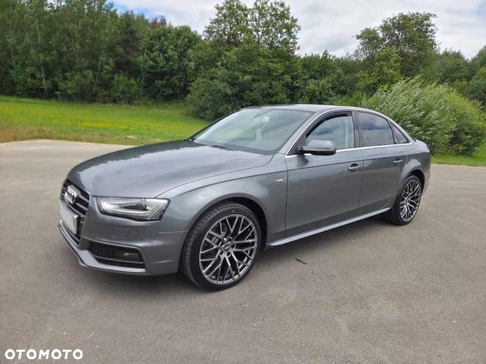 Audi A4 Limousine - 12
