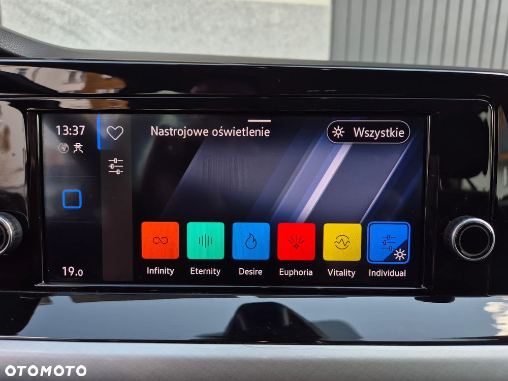 Volkswagen Golf 1.5 TSI BMT Comfortline - 10