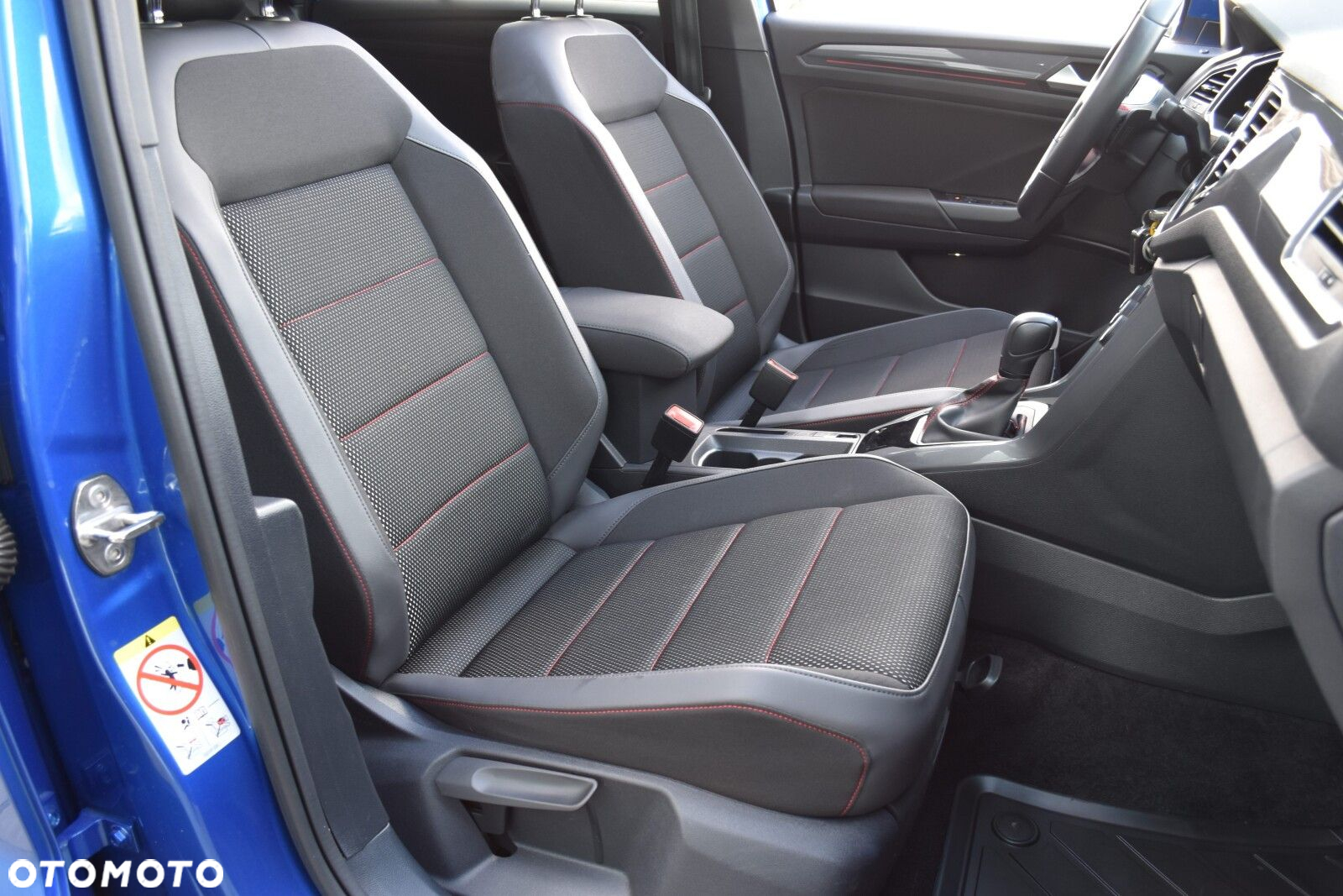 Volkswagen T-Roc - 31