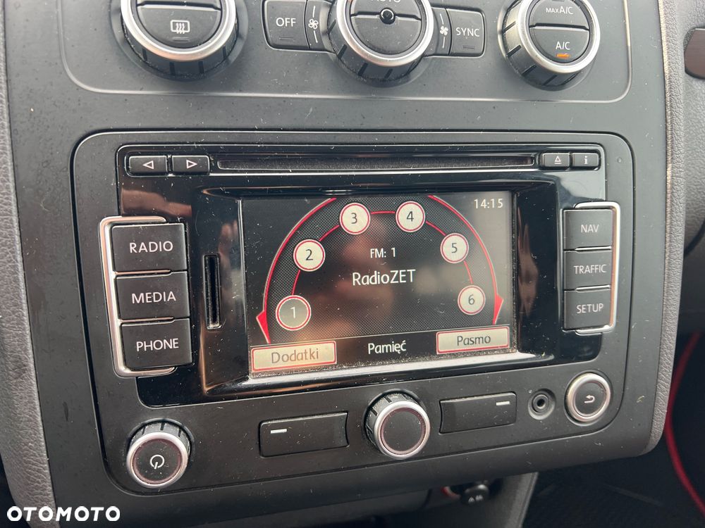 Volkswagen Touran 2.0 TDI DPF BlueMotion Technology Comfortline - 38