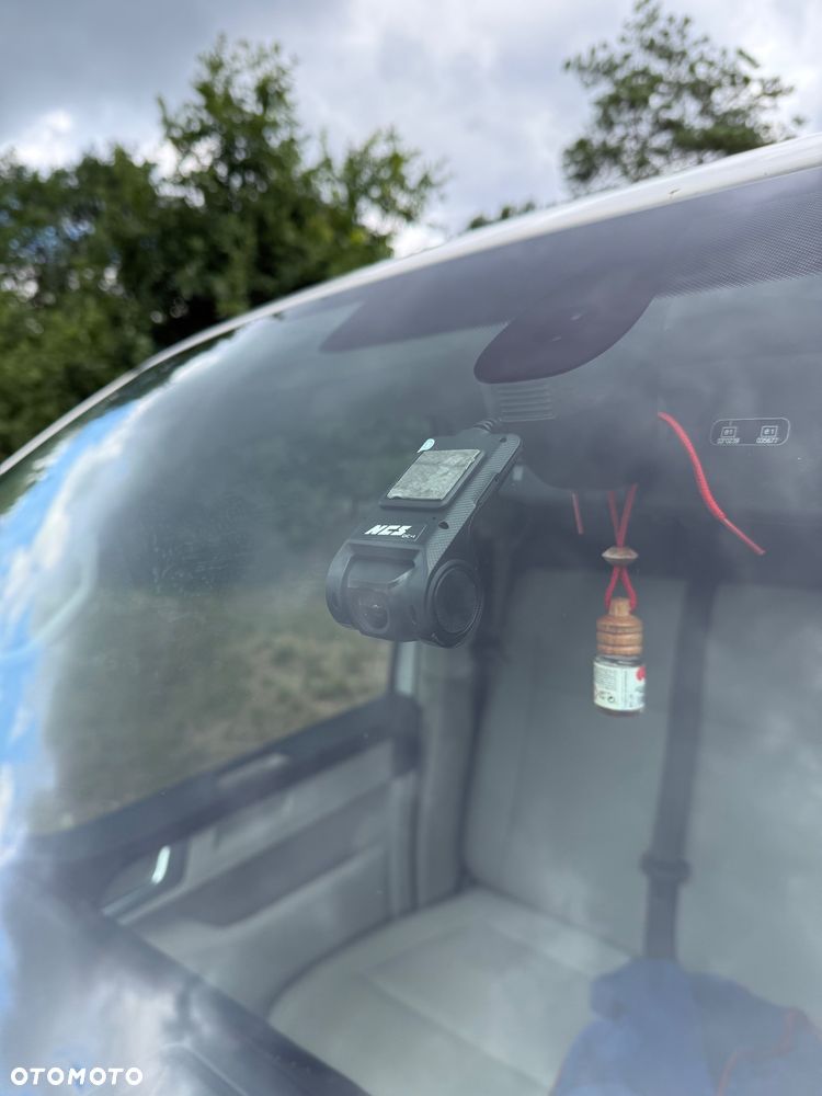 Volkswagen Caravelle - 15