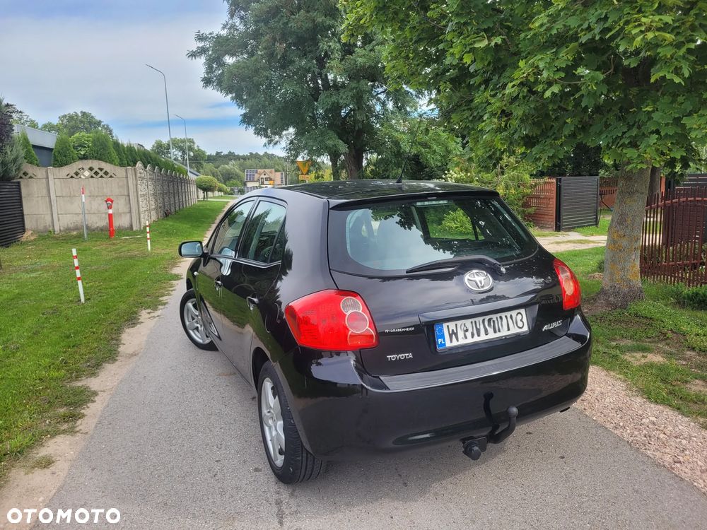 Toyota Auris 1.6 VVT-i Executive - 6