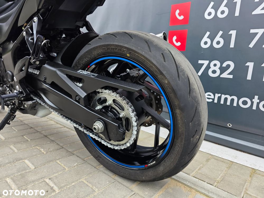 Suzuki GSX - 8