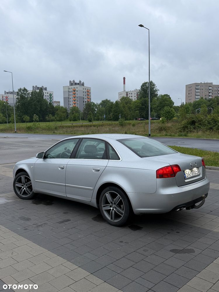 Audi A4 Avant 2.0 TDI - 8