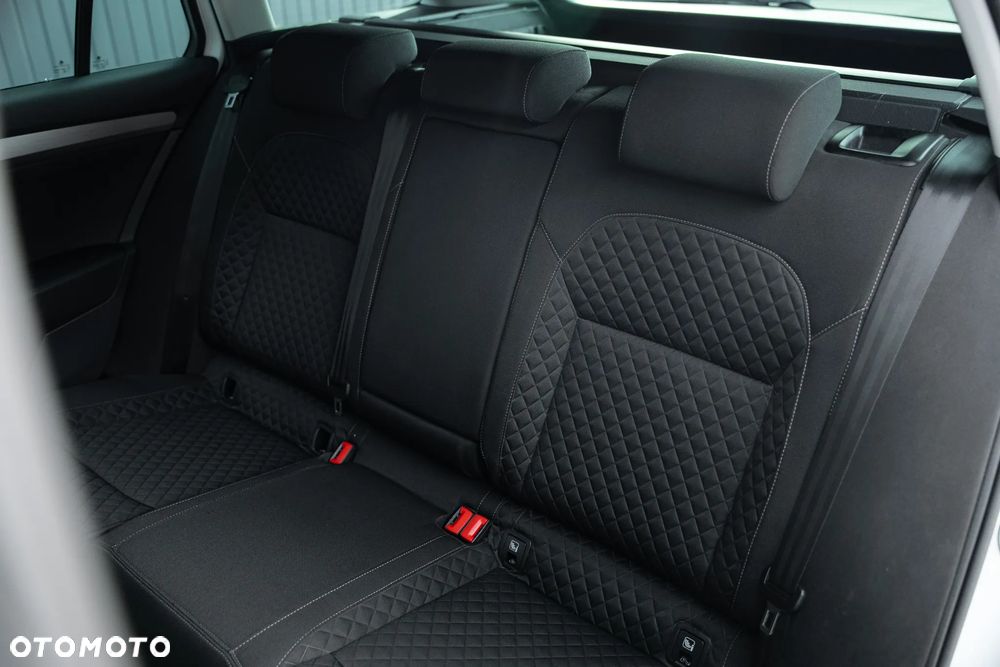 Skoda Superb 2.0 TDI Style - 31