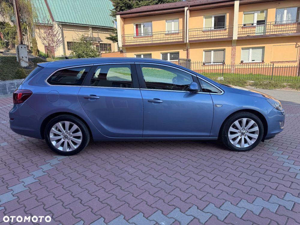 Opel Astra 1.4 Turbo Cosmo - 10