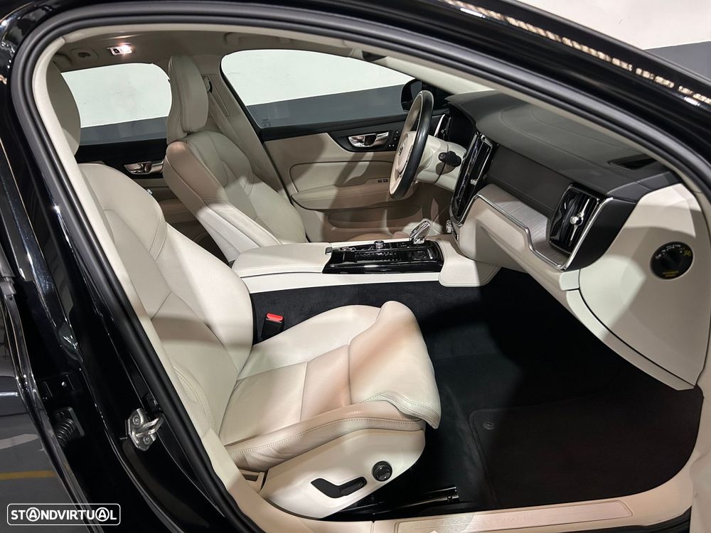 Volvo V60 2.0 T6 AWD TE Inscription Expression - 20