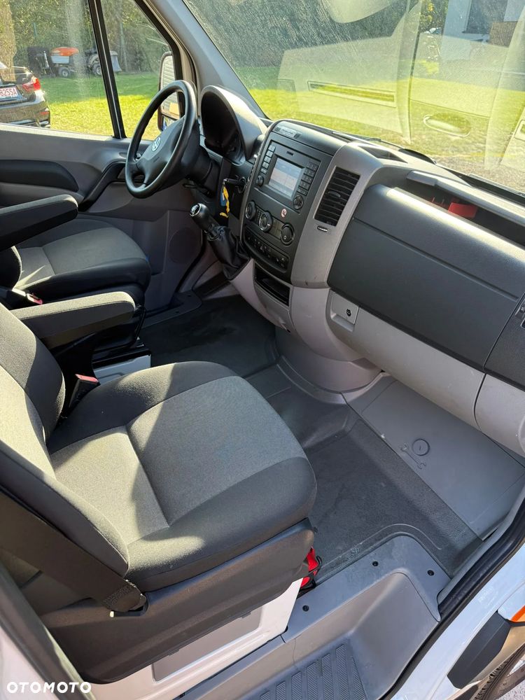 Volkswagen Crafter - 25