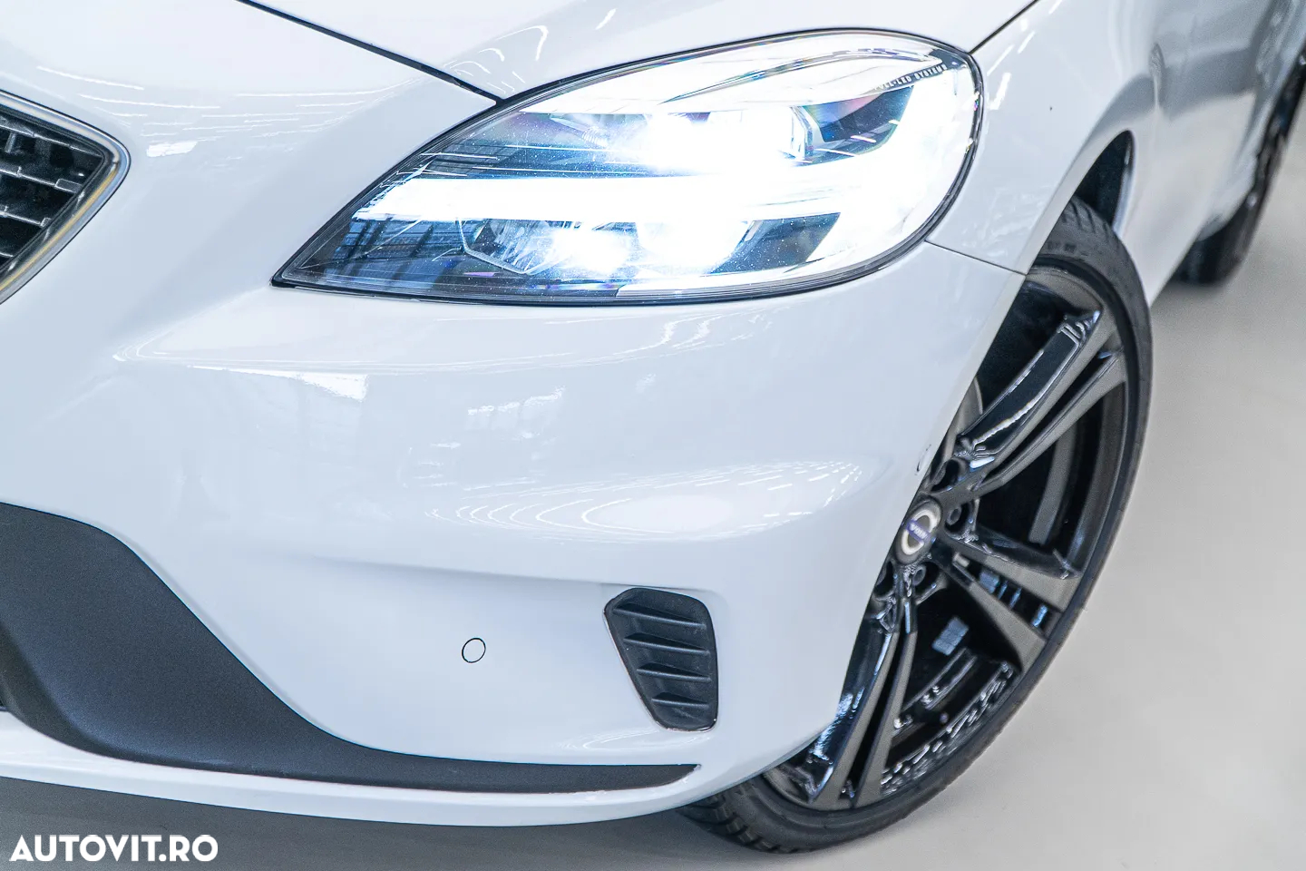 Volvo V40 T3 Geartronic RDesign - 37