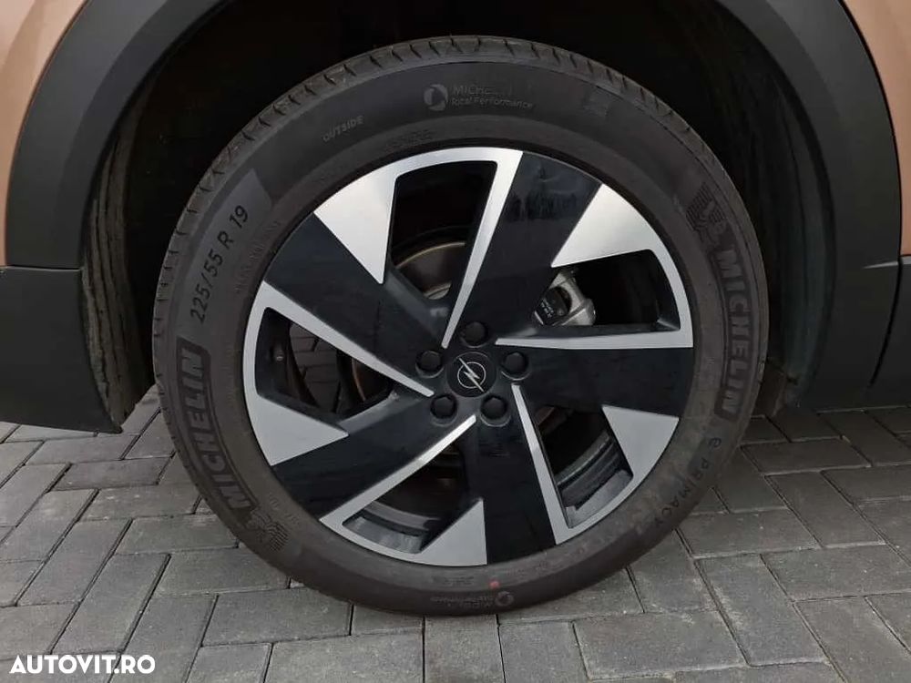 Opel Grandland 1.2 Turbo eDCT6 MHEV GS - 28