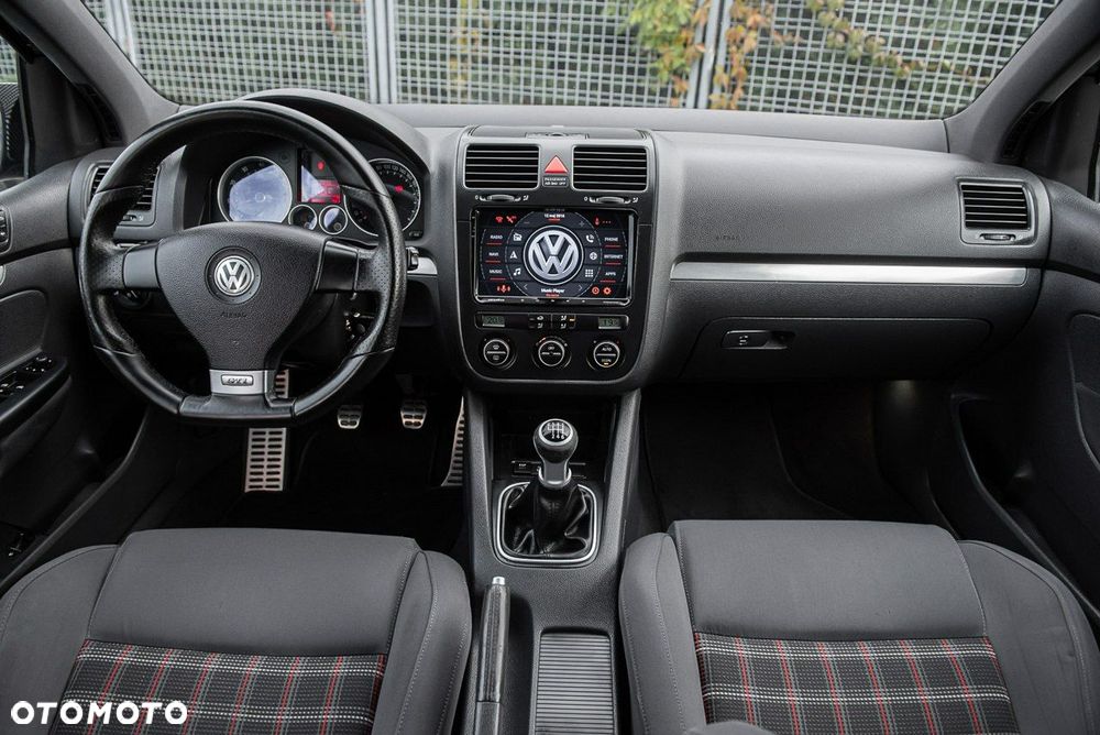 Volkswagen Golf 2.0 GTI - 5
