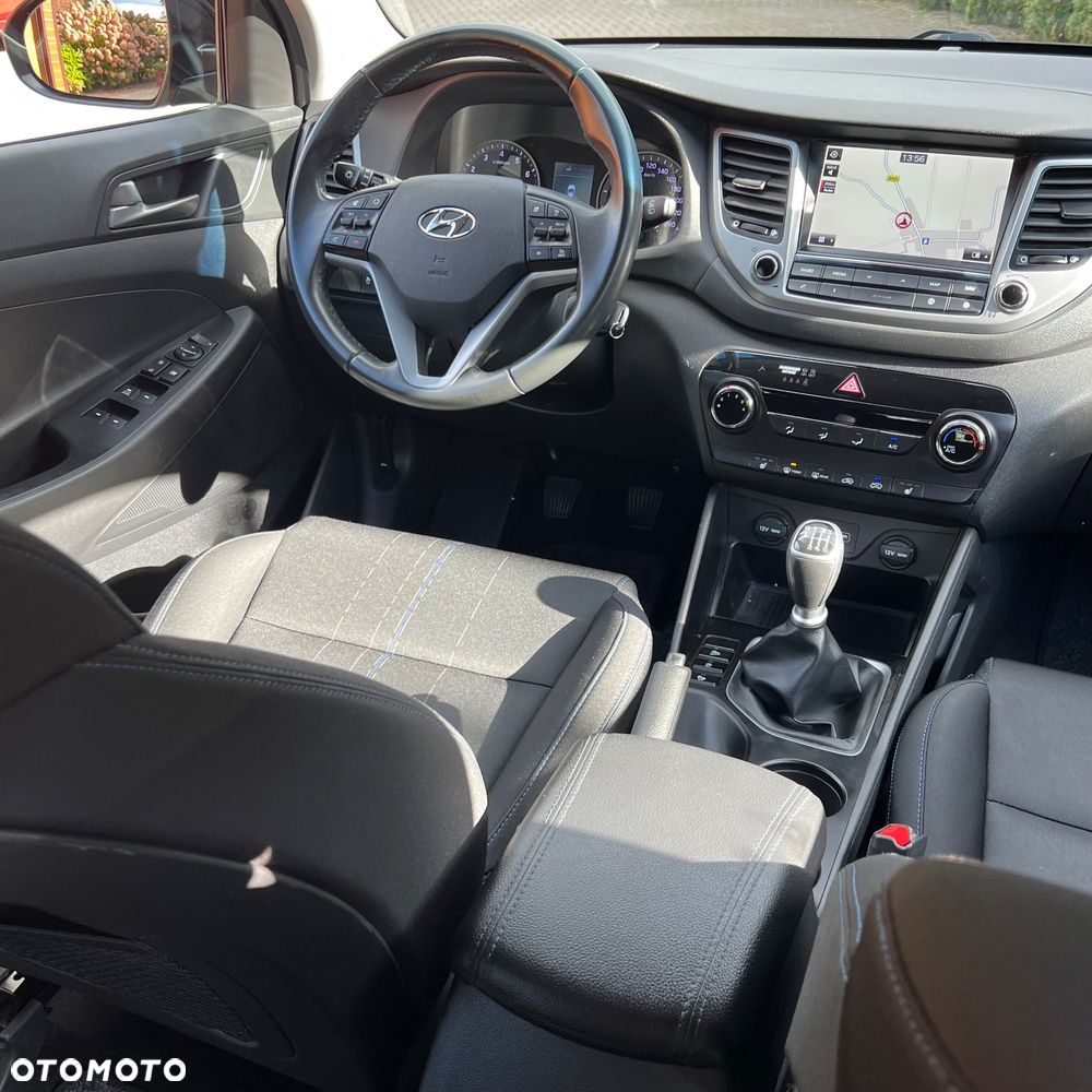 Hyundai Tucson blue 1.6 GDi 2WD Navi - 12