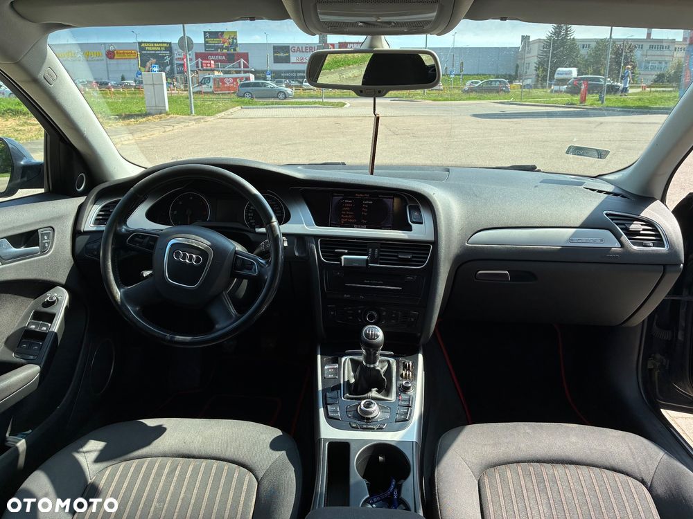 Audi A4 Avant - 6