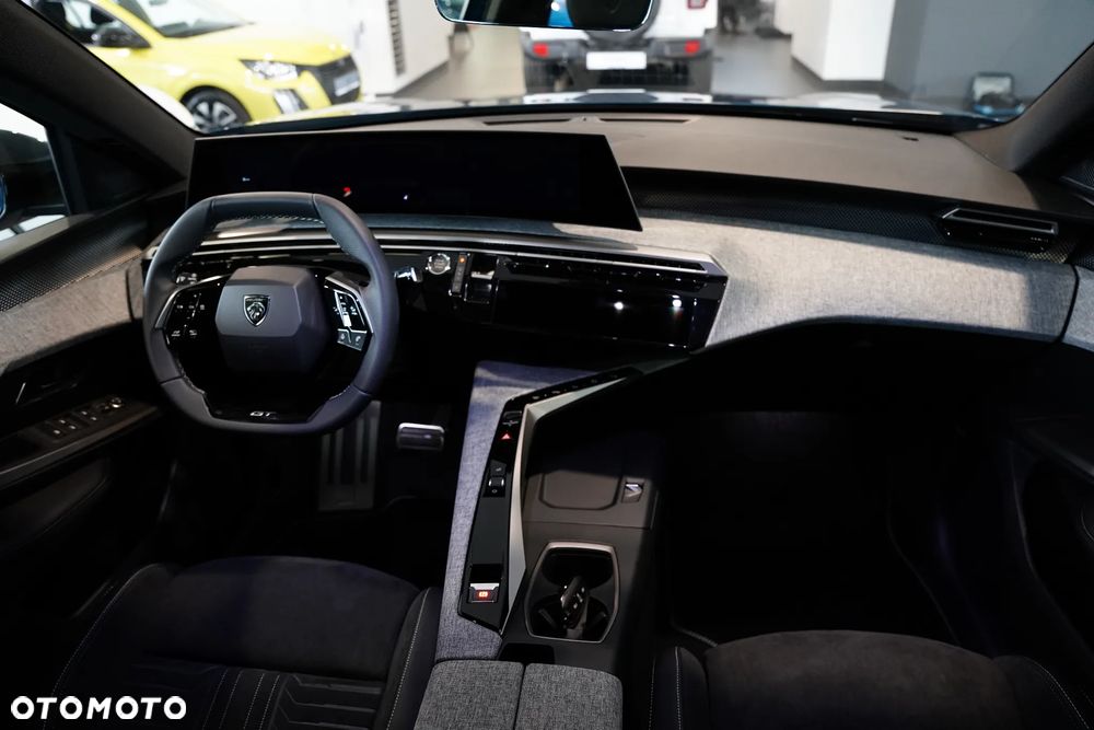 Peugeot 3008 1.2 PureTech mHEV GT Exclusive e-DCS6 - 12