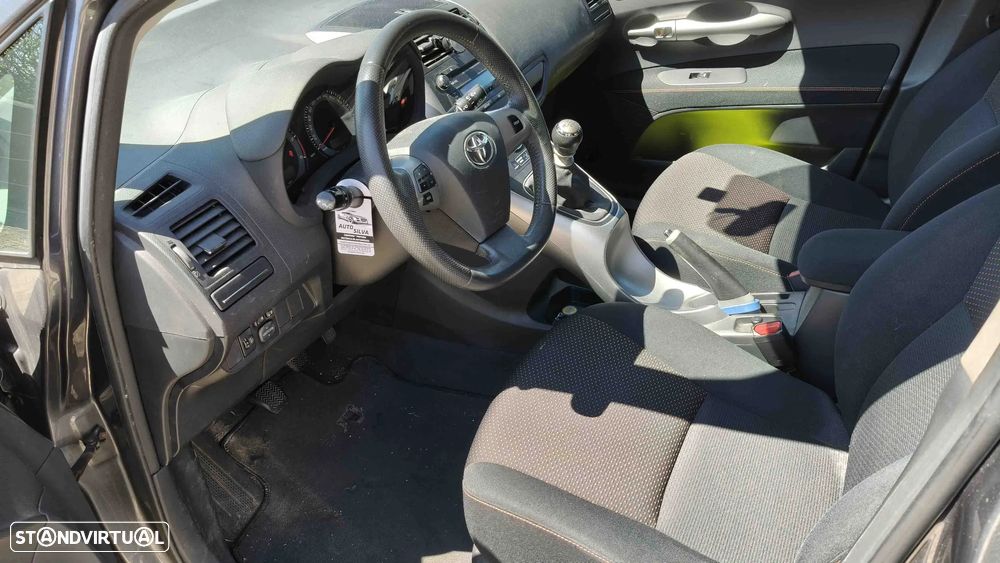 Toyota Auris 1.4 D-4D AC DPF - 5