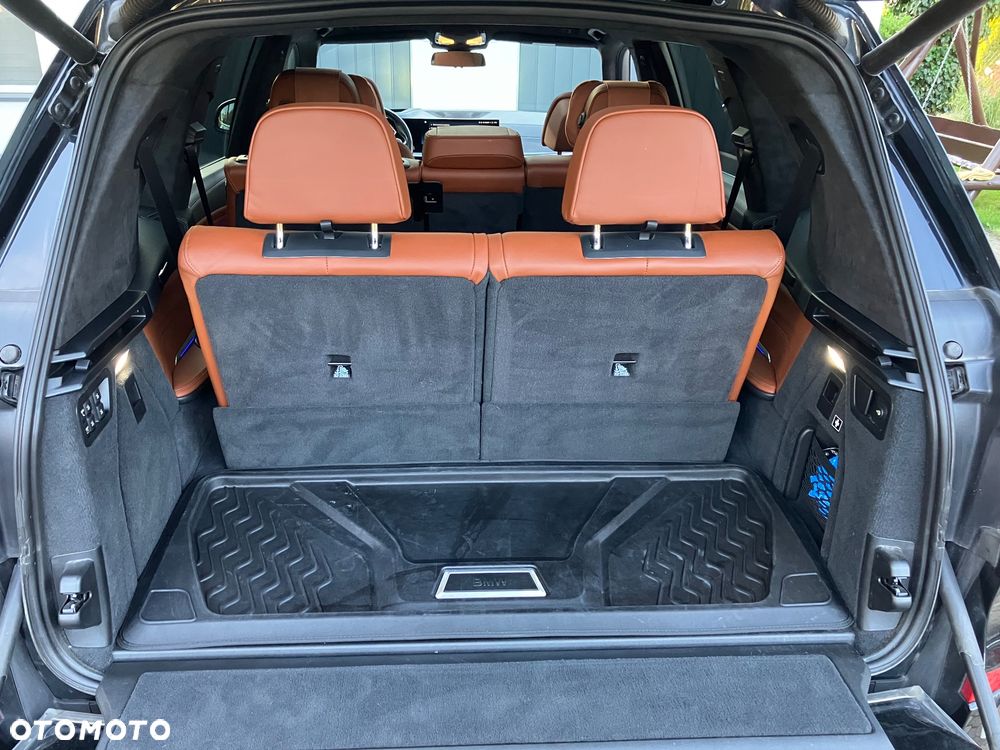 BMW X7 M50d sport - 11