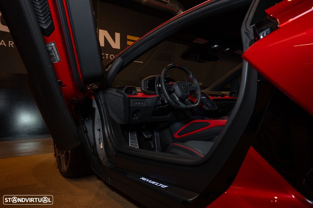 Lamborghini Revuelto 6.5 V12 - 21