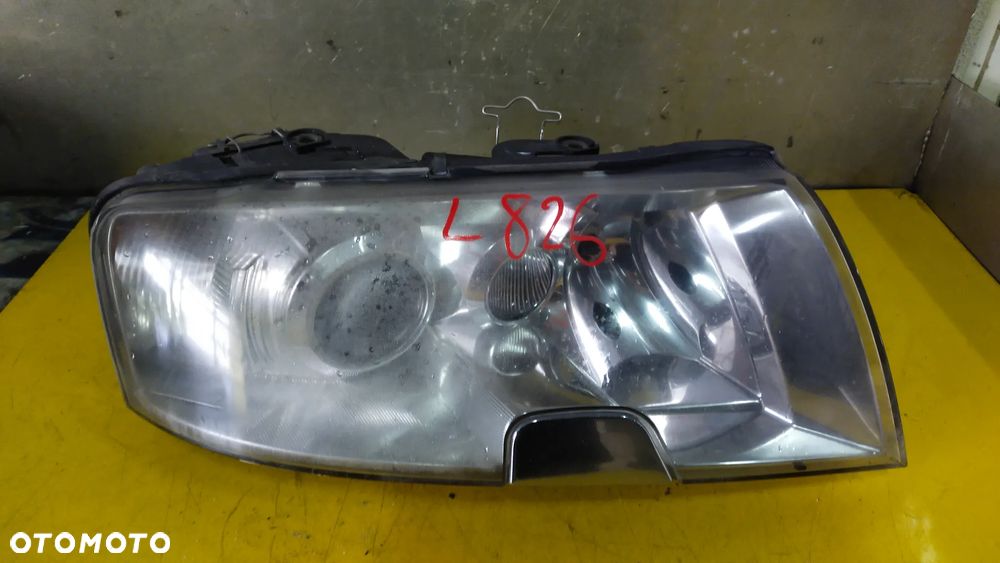 Lampa reflektor prawy skoda superb - 1