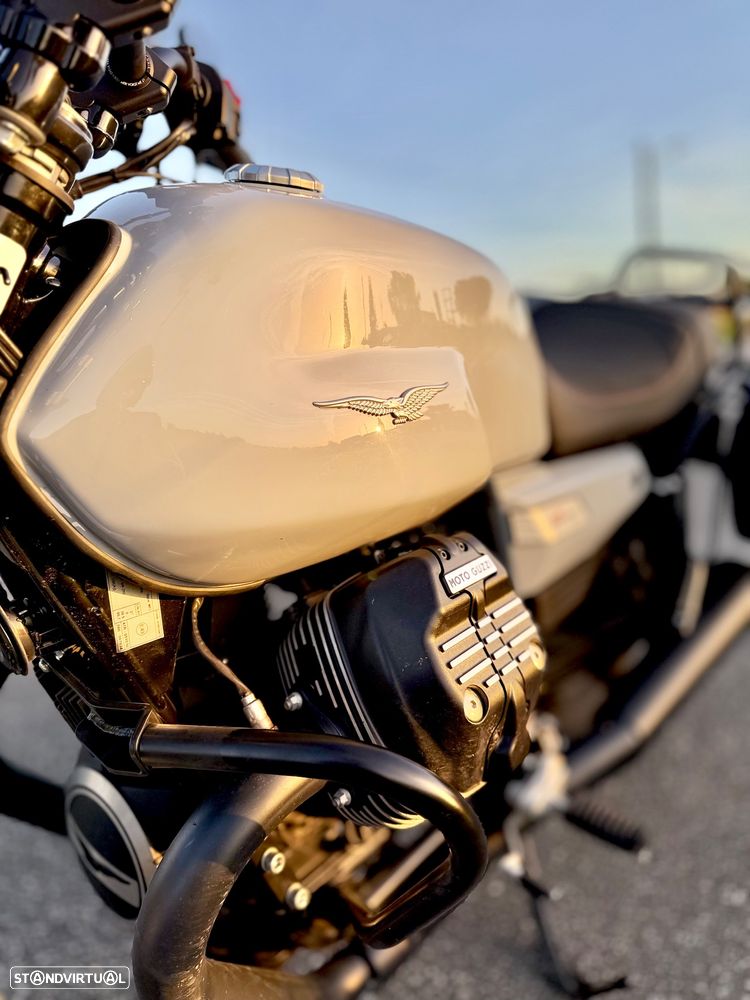 Moto Guzzi V7 Sport - 5
