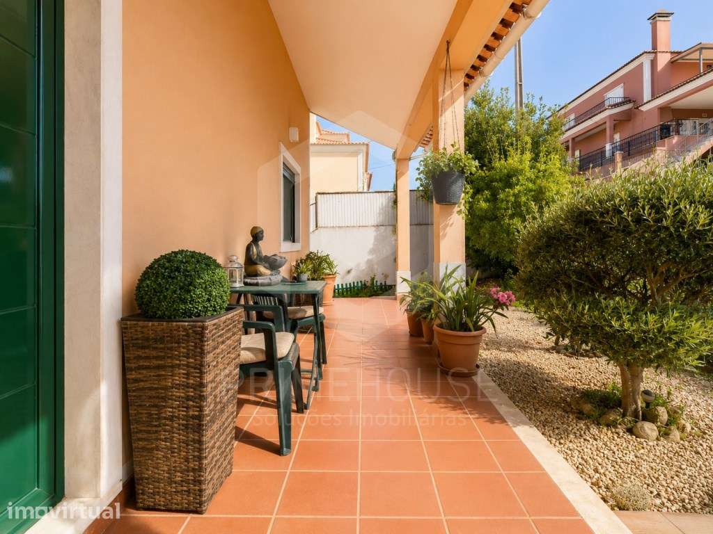 Moradia Isolada T4+1 com Piscina e Garagem Box - Grande imagem: 4/60